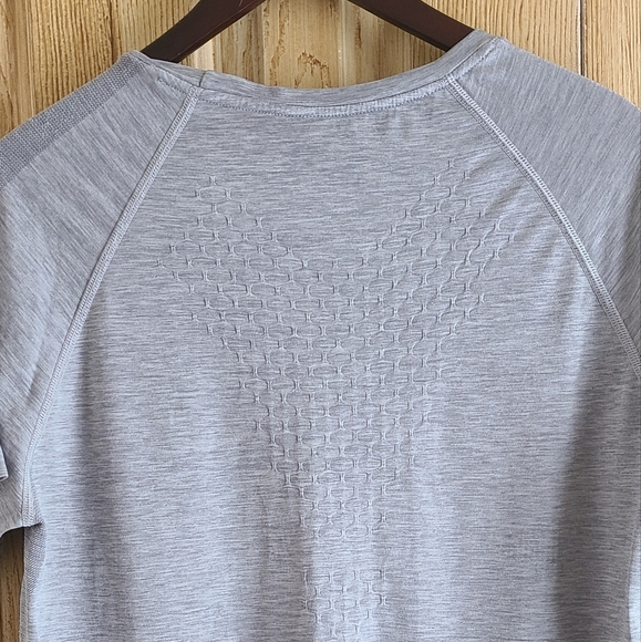 T-shirt Compressport - Picture 2 of 6